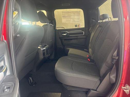 2025 RAM 2500 Big Horn Crew Cab 4x4 6'4' Box