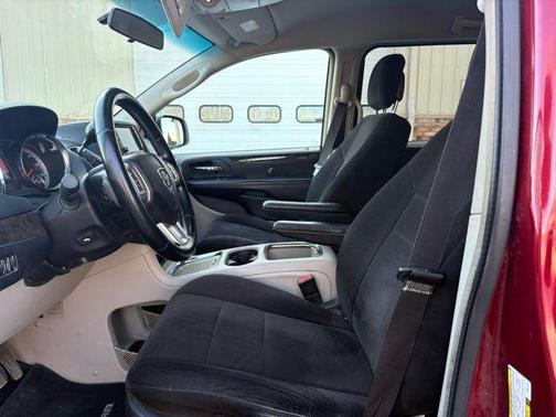 2011 Dodge Grand Caravan Crew