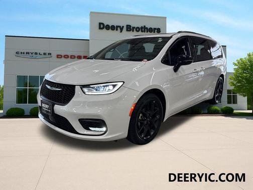 2025 Chrysler Pacifica Limited