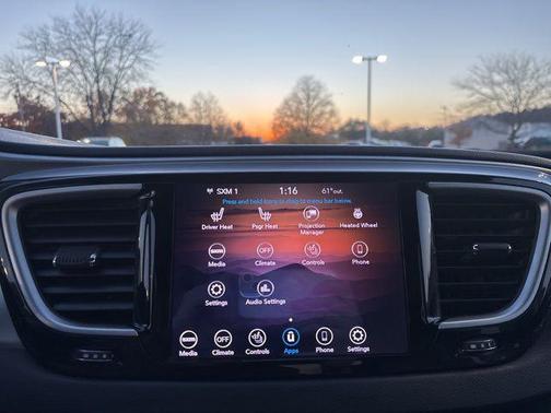 2020 Chrysler Pacifica L