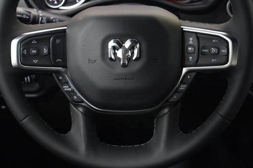 Bright White Clearcoat 2026 RAM 1500 Big Horn/Lone Star