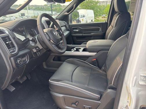 2025 RAM 2500 Laramie Crew Cab 4x4 6'4' Box