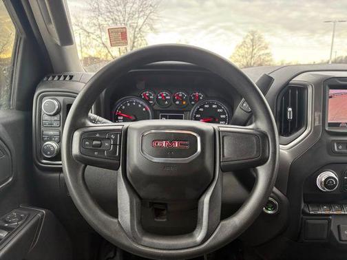 2023 GMC Sierra 1500 Pro