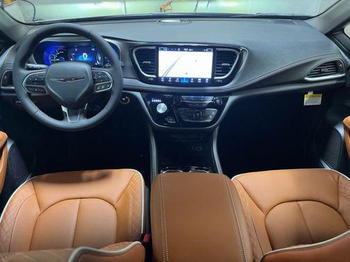 2025 Chrysler Pacifica L