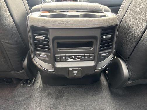 2025 RAM 1500 Limited