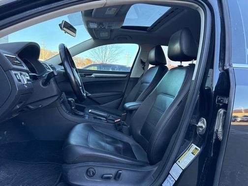 2017 Volkswagen Passat 1.8T SE