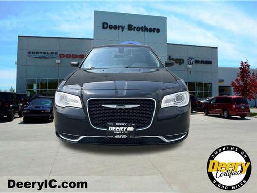 2017 Chrysler 300 Limited