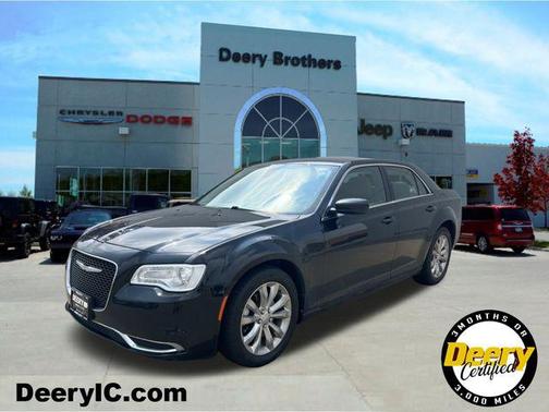 2017 Chrysler 300 Limited