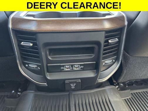 2023 RAM 3500 Laramie Crew Cab 4x4 6'4' Box