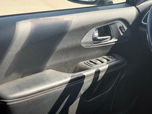 Granite Crystal Metallic Clearcoat 2021 Chrysler Pacifica Touring L