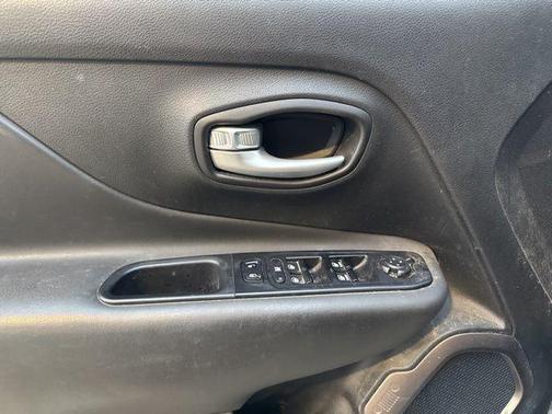 2023 Jeep Renegade Upland