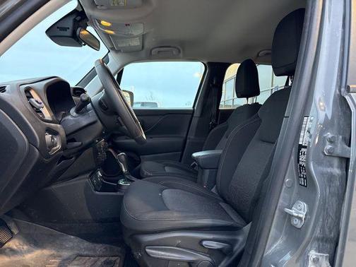 2023 Jeep Renegade Upland