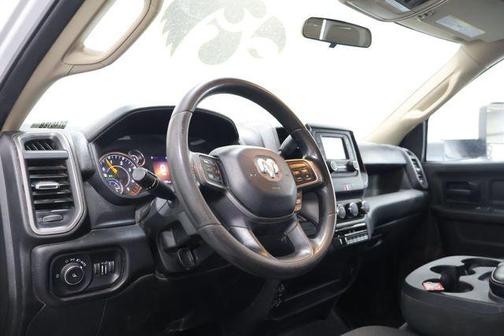 2020 RAM 2500 Tradesman Crew Cab 4x4 6'4' Box