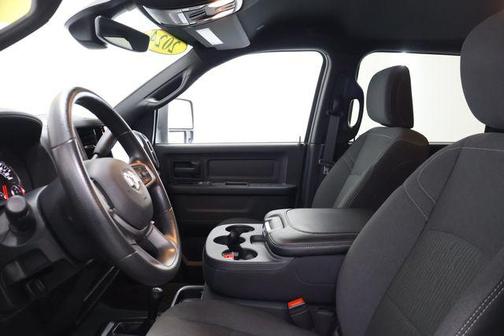 2024 RAM 3500 Tradesman Crew Cab 4x4 8' Box