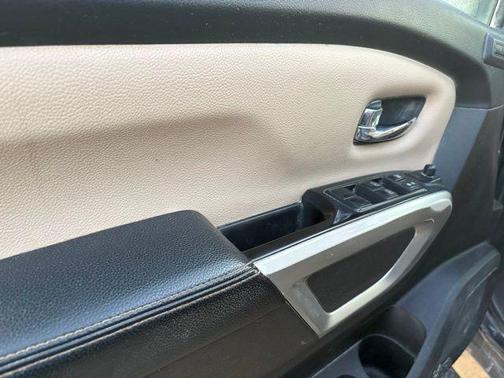 2016 Nissan Titan XD SL