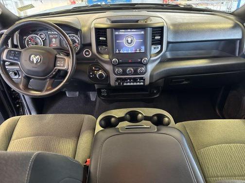 2021 RAM 2500 Tradesman Crew Cab 4x4 6'4' Box