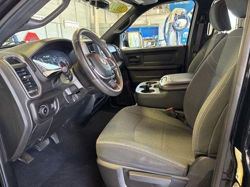 2021 RAM 2500 Tradesman Crew Cab 4x4 6'4' Box