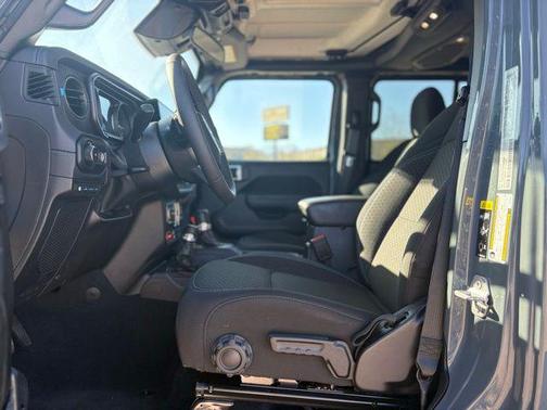 Anvil Clearcoat 2025 Jeep Wrangler 4xe Rubicon