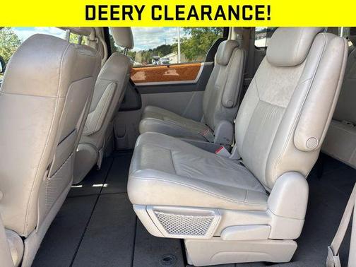 2008 Chrysler Town & Country Limited
