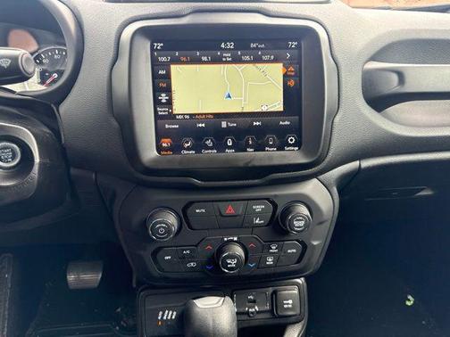Slate Blue Pearlcoat 2023 Jeep Renegade Latitude