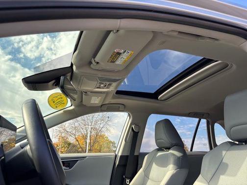 2023 Toyota RAV4 Hybrid Limited