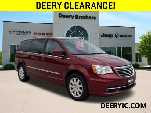 2016 Chrysler Town & Country Touring