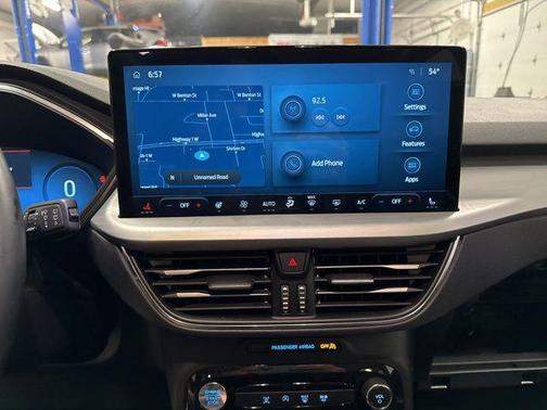 2025 Ford Escape Platinum