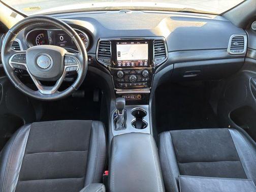 2022 Jeep Grand Cherokee Laredo