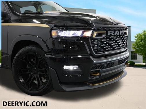 Diamond Black Crystal Pearlcoat 2026 RAM 1500 Big Horn/Lone Star