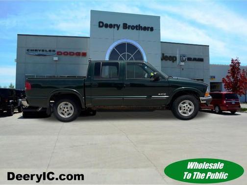 2002 Chevrolet S-10 Base