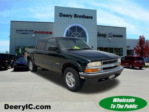 2002 Chevrolet S-10 Base