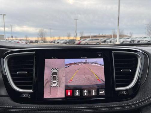 2026 Chrysler Pacifica L