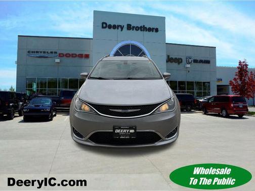 2018 Chrysler Pacifica Touring-L