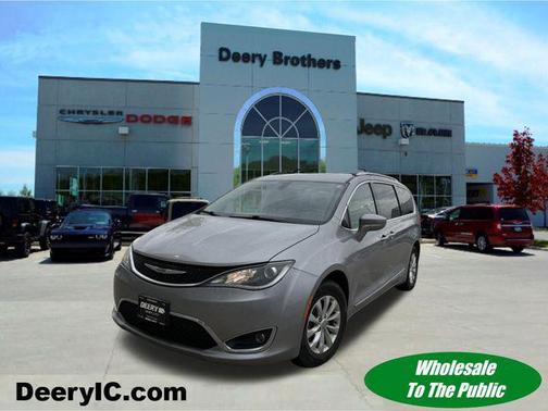2018 Chrysler Pacifica Touring-L