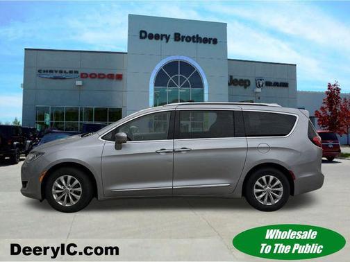 2018 Chrysler Pacifica Touring-L