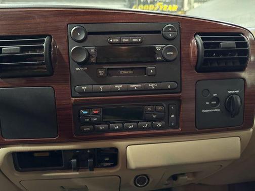 2006 Ford F-350 Lariat