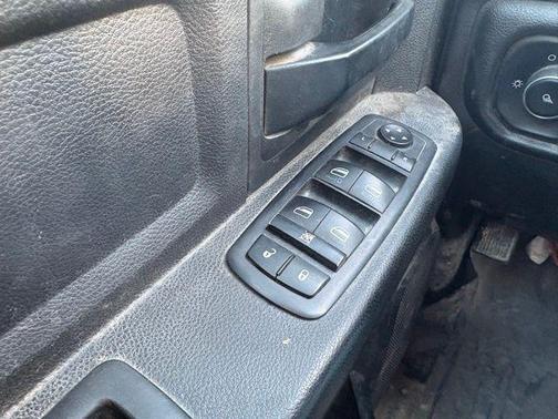 2020 RAM 2500 Tradesman Crew Cab 4X4 8' Box