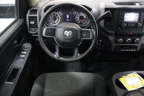 2020 RAM 2500 Tradesman Crew Cab 4X4 8' Box