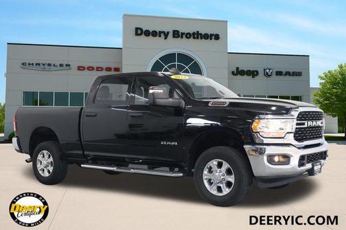 Diamond Black Crystal Pearlcoat 2024 RAM 2500 Big Horn Crew Cab 4x4 6'4' Box