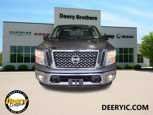 2017 Nissan Titan SV