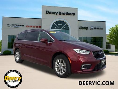 2022 Chrysler Pacifica Touring L