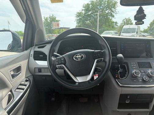 Predawn Gray Mica 2015 Toyota Sienna LE