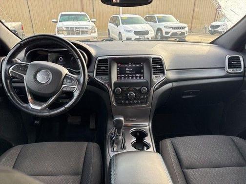 2020 Jeep Grand Cherokee Upland