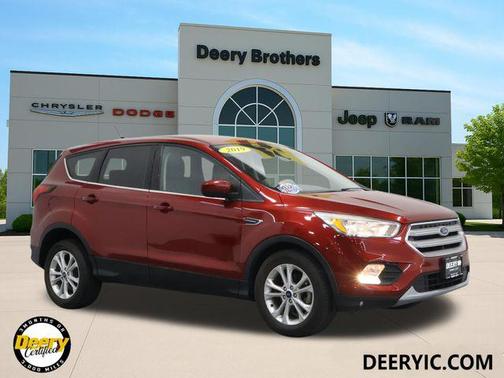 Ruby Red Metallic 2019 Ford Escape SE