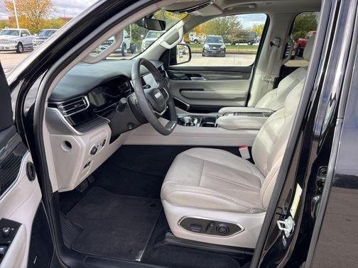 2022 Jeep Wagoneer Series III 4x4