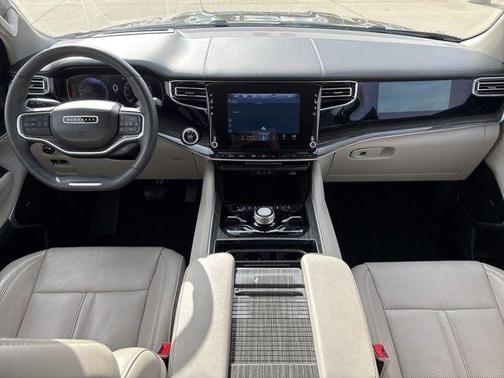 2022 Jeep Wagoneer Series III 4x4