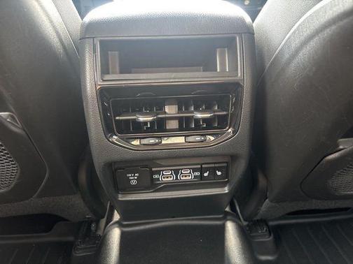 2023 Jeep Grand Cherokee Limited X