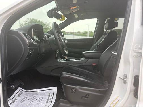 Bright White Clearcoat 2018 Jeep Grand Cherokee Altitude