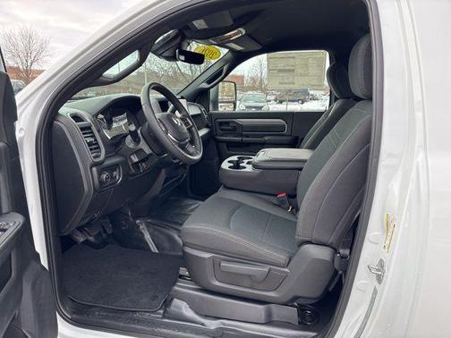 2026 RAM 2500 Tradesman Regular Cab 4x4 8' Box