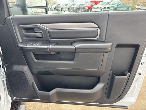 2026 RAM 2500 Tradesman Regular Cab 4x4 8' Box